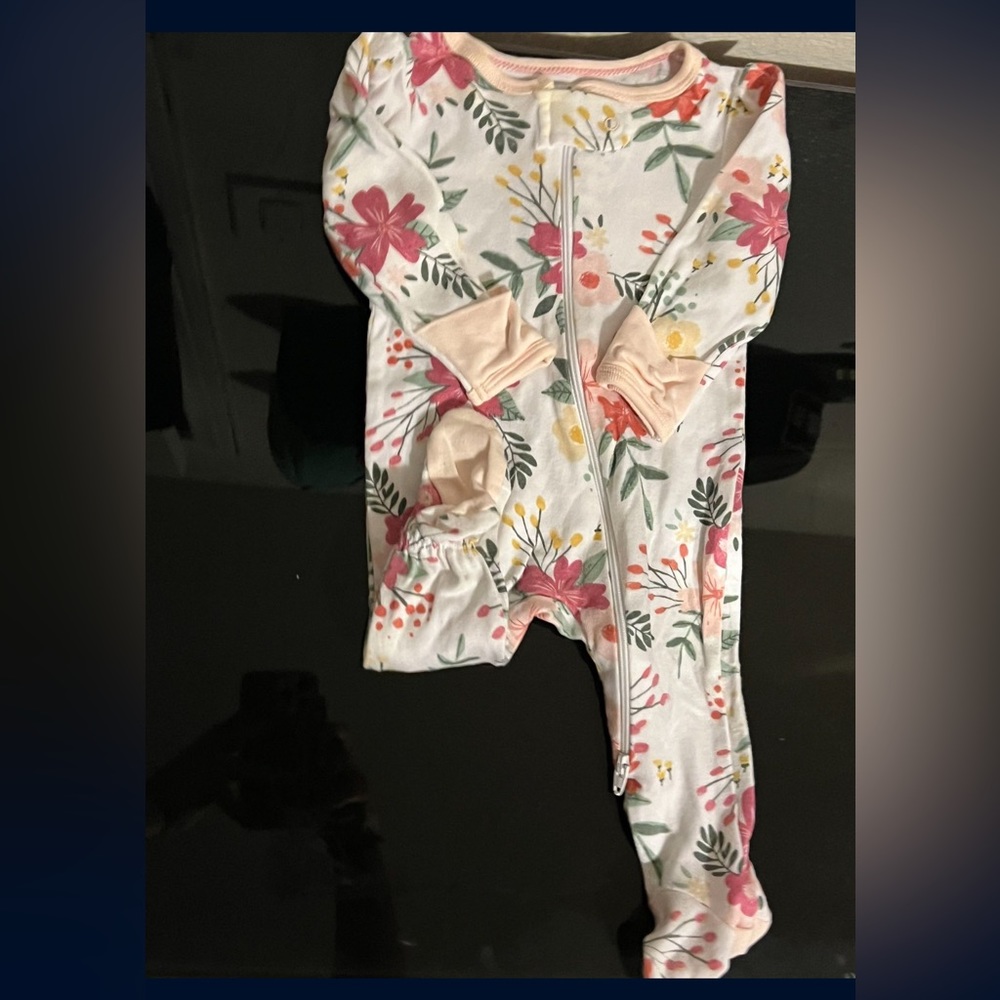 Baby clothes